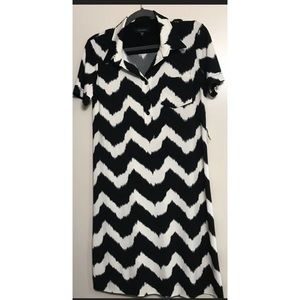 Karen Kane | Black & White Chevron Print 90s Collar Short Sleeve Shirt Dress, S
